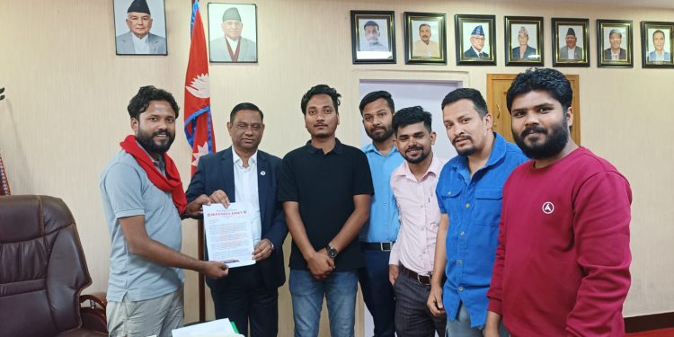 चुरे संरक्षणको माग गर्दै मधेश आर्मीले बुझाए ज्ञापन पत्र