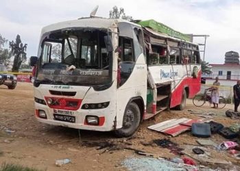 सिरहामा यात्रुवाहक बस दुर्घटना हुँदा दुई जनाको मृत्यू