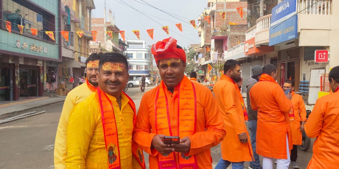 गोलबजारको राम मन्दिरको प्राङ्गणबाट गाजाबाजा सहितको मोटरसाइकल तथा कार रैली